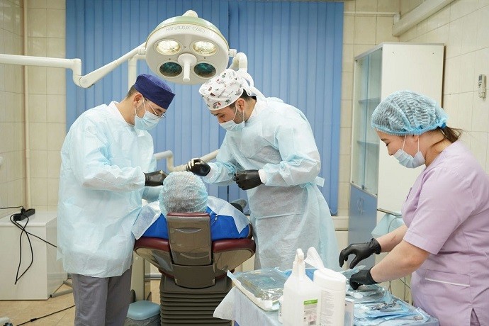 Имплантация при полном отсутствии зубов